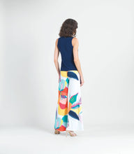 Load image into Gallery viewer, Sleeveless V-Neck Center Front Tie Top: NAVY