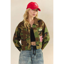 Load image into Gallery viewer, Veveret - Camo Contrast Jacket: Camo Sequin / L