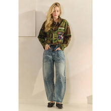 Load image into Gallery viewer, Veveret - Camo Contrast Jacket: Camo Sequin / L