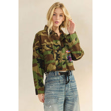 Load image into Gallery viewer, Veveret - Camo Contrast Jacket: Camo Sequin / L