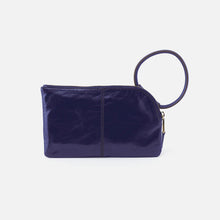 Load image into Gallery viewer, Sable Wristlet in Winter Violet