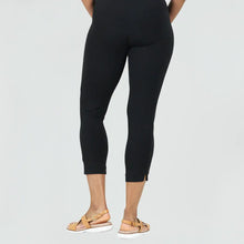 Load image into Gallery viewer, Clara Sunwoo - CP1 - Signature Pull-On Capri: White / S