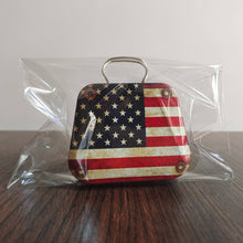 Load image into Gallery viewer, NINEXIS - CWMM10276_CREATIVE TIN HANDBAG GIFT BOX FOR CHRISTMAS: TYPE1 / (OS) 1
