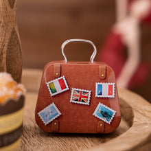 Load image into Gallery viewer, NINEXIS - CWMM10276_CREATIVE TIN HANDBAG GIFT BOX FOR CHRISTMAS: TYPE1 / (OS) 1

