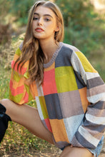 Load image into Gallery viewer, PLUS LIGHT WEIGHT CHECKERBOARD PULLOVER SWEATER: Beige Multi
