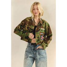 Load image into Gallery viewer, Veveret - Camo Contrast Jacket: Camo Sequin / L
