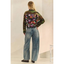 Load image into Gallery viewer, Veveret - Camo Contrast Jacket: Camo Sequin / L
