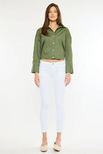 Load image into Gallery viewer, Mid Rise ankle skinny jeans with NO distressed
