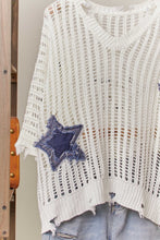 Load image into Gallery viewer, Mello. - Distressed Star Knit Pullover: WHITE / S
