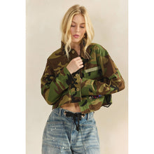 Load image into Gallery viewer, Veveret - Camo Contrast Jacket: Camo Sequin / L
