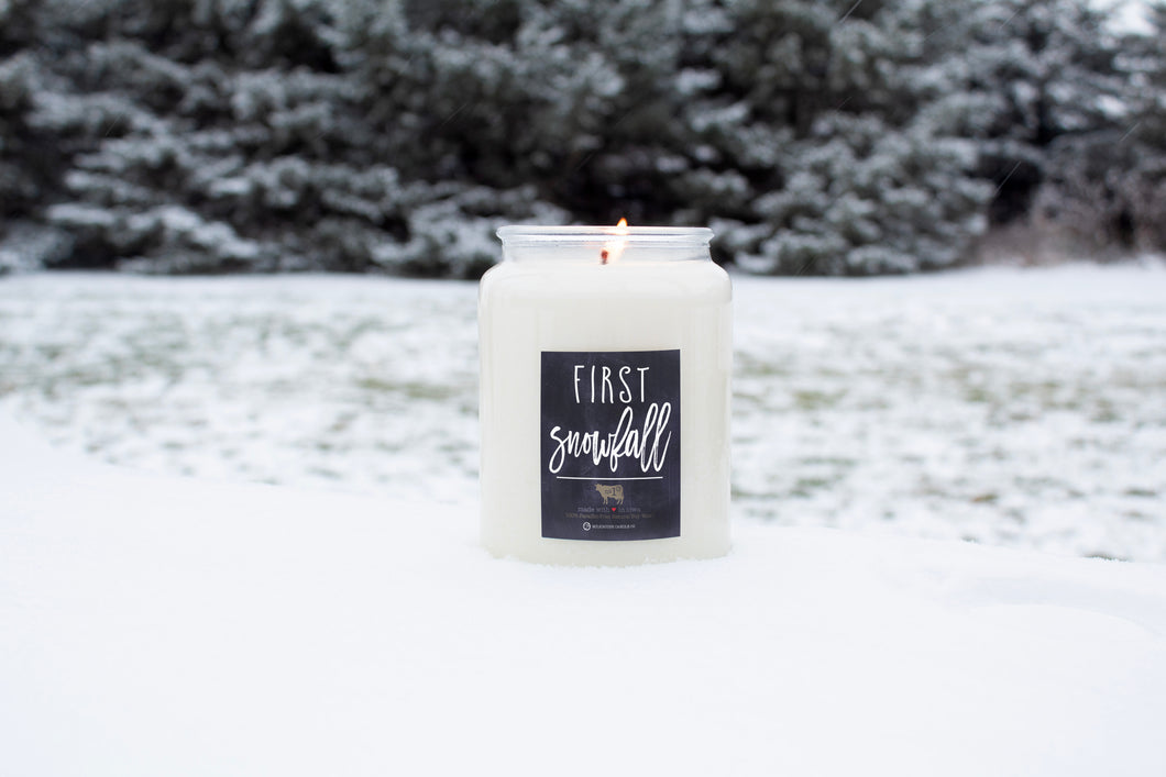 First snowfall candle scent in 13oz milkhouse mason jar