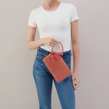 Load image into Gallery viewer, Sable wristlet in Wolven straw Wild Rose
