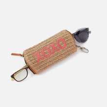 Load image into Gallery viewer, Spark double sunglasses case with key fob in Meadow woven straw
