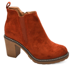 Faux suede ankle boots Bite Me in Rust sale