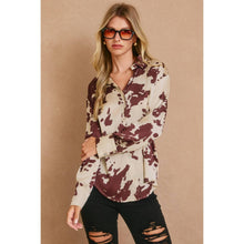 Load image into Gallery viewer, Sable Skies Collared Shirt: CAROB BROWN
