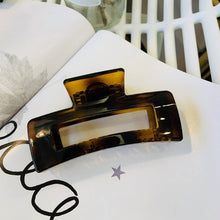Load image into Gallery viewer, NINEXIS - CWAHA1557_4.13"SIMPLE RECTANGLE HAIR CLAW CLIP: NAVY / (OS) 1
