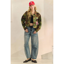Load image into Gallery viewer, Veveret - Camo Contrast Jacket: Camo Sequin / L

