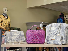 Load image into Gallery viewer, Cordelia wallet in Mindful garden
