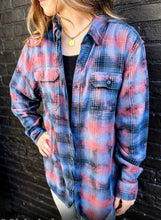 Load image into Gallery viewer, Button down flannel long sleeve

