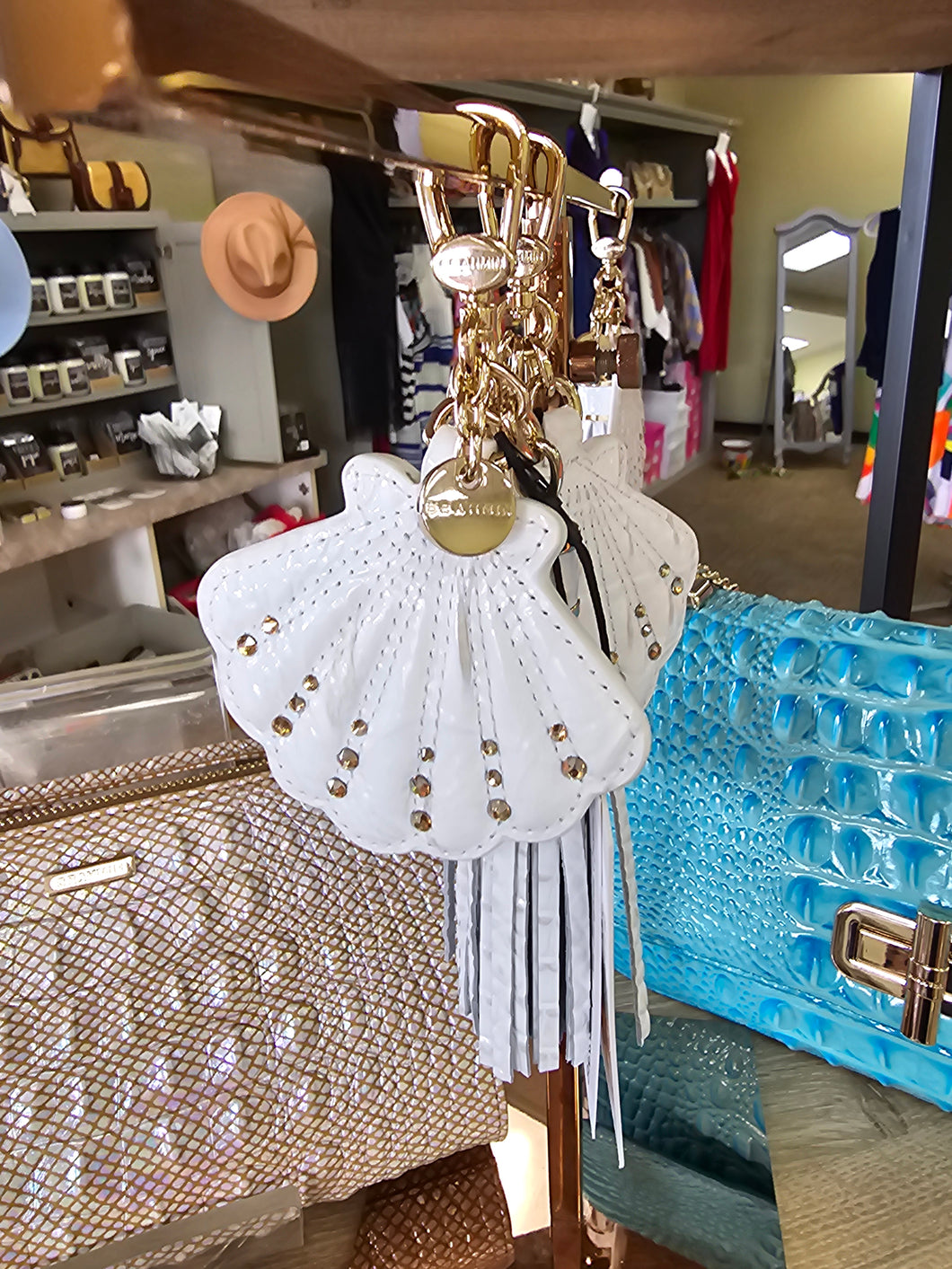 Shell tassel in shell