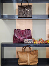 Load image into Gallery viewer, Ady in golden lynx
