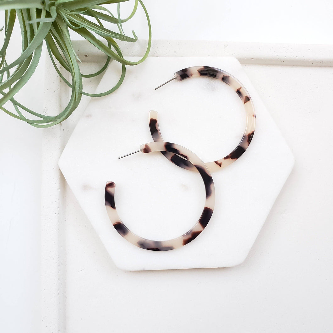 Cameron Hoops - Blonde Tortoise / Acrylic Hoop Earrings